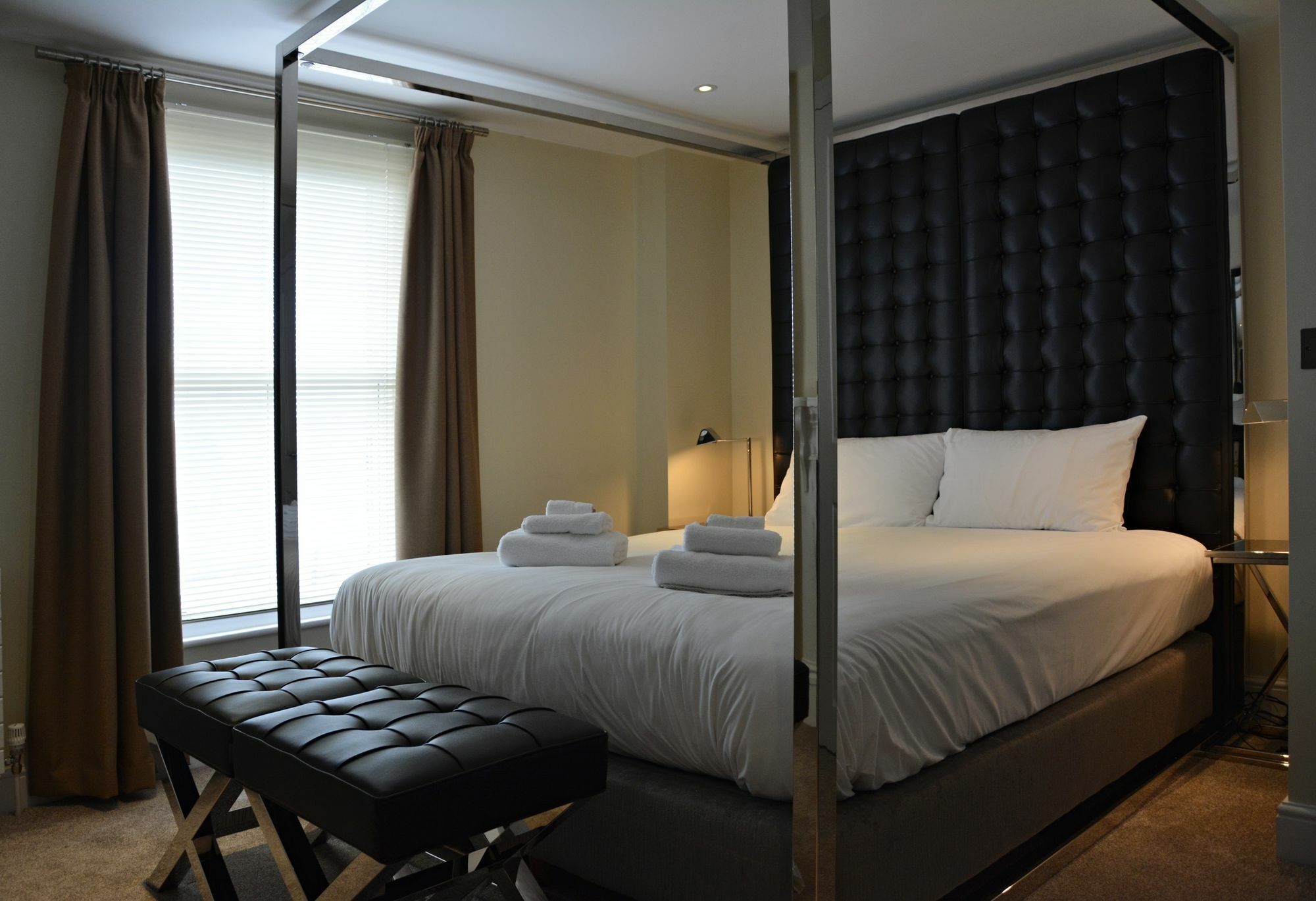 Pinnacle Residences - Cambridge Екстериор снимка